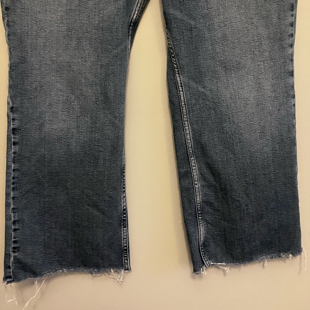 PILCRO High Rise Button Fly Cropped Jeans Size 34 - Picture 5 of 12